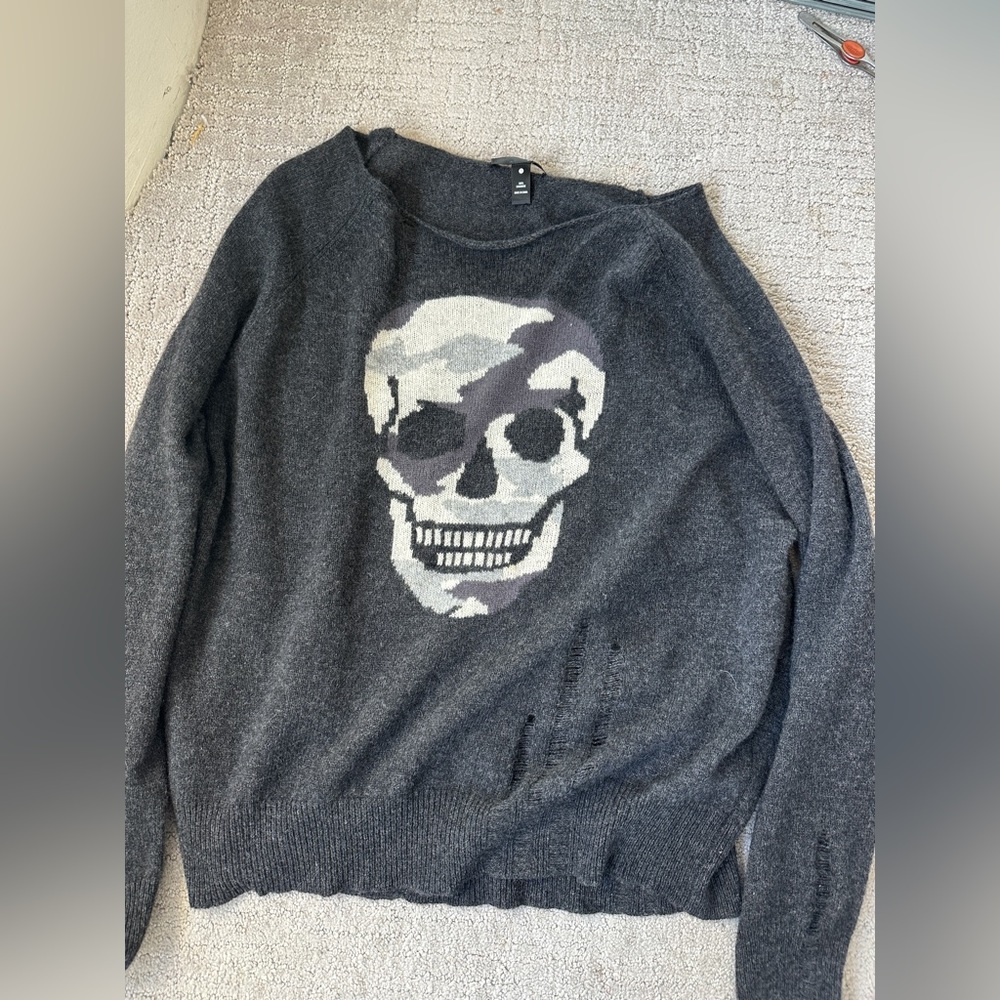 AQUA Cashmere
Skull Intarsia Cashmere Sweater - 100% cashmere